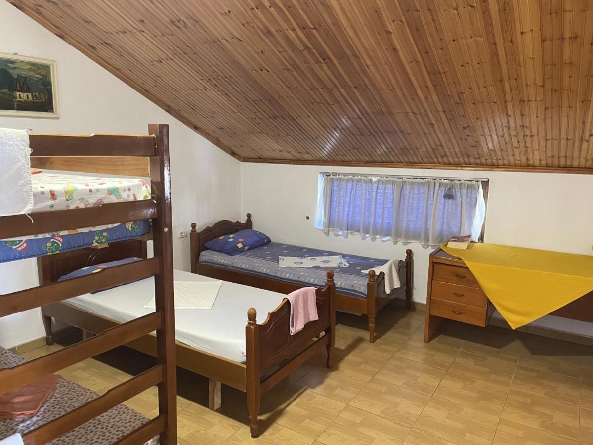 Happy Corner Guest House شكودر المظهر الخارجي الصورة