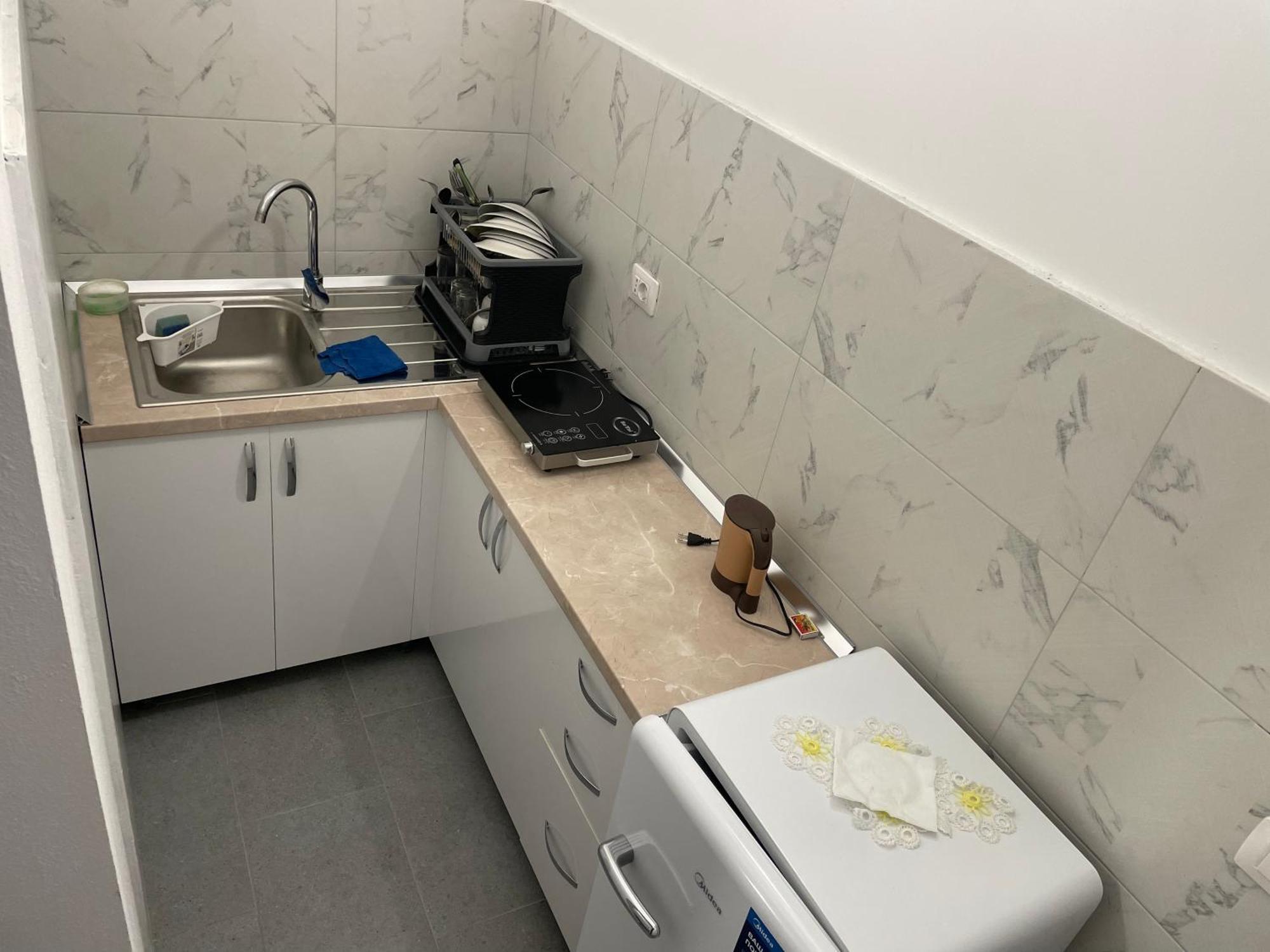Happy Corner Guest House شكودر المظهر الخارجي الصورة