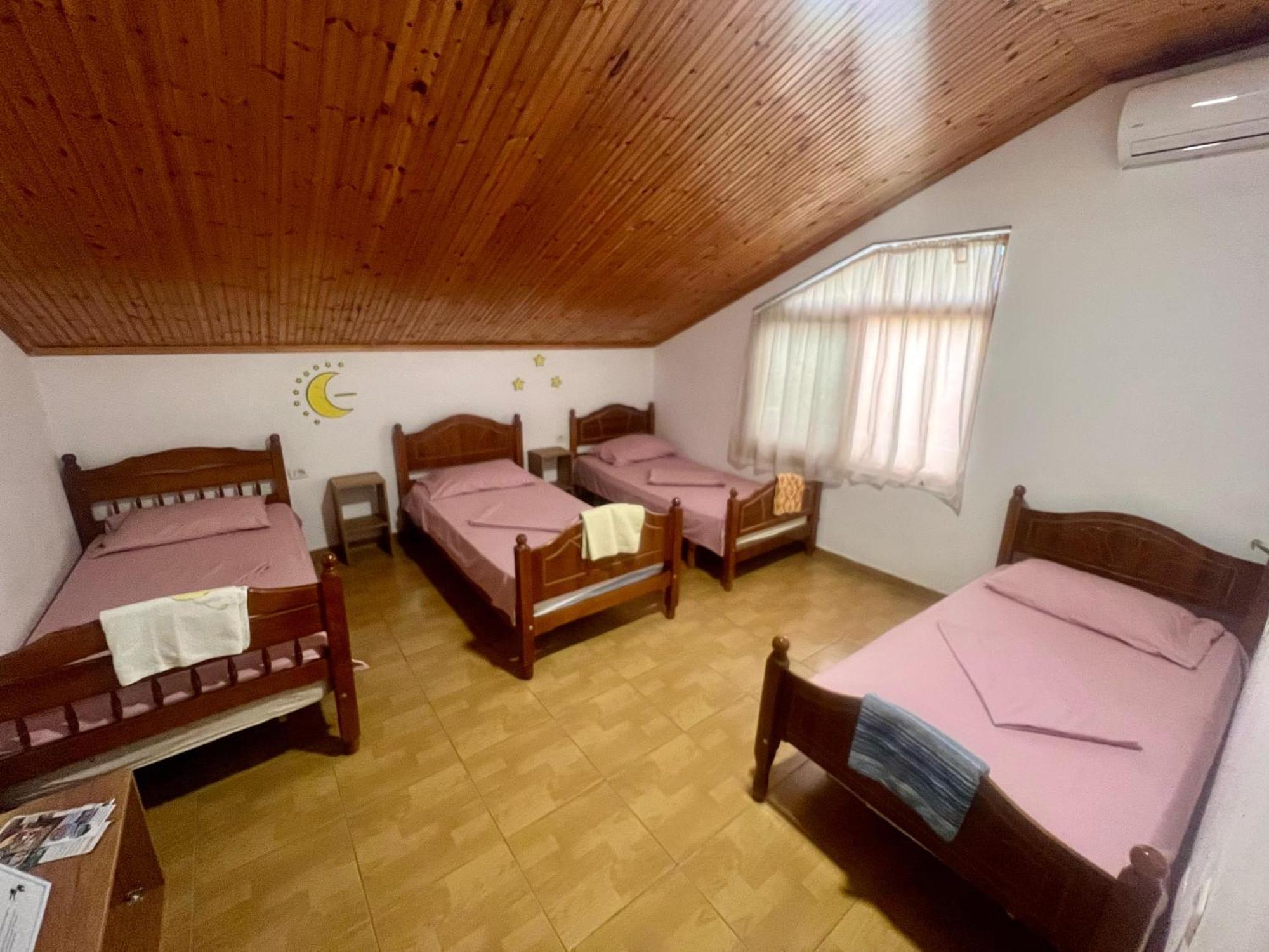 Happy Corner Guest House شكودر المظهر الخارجي الصورة
