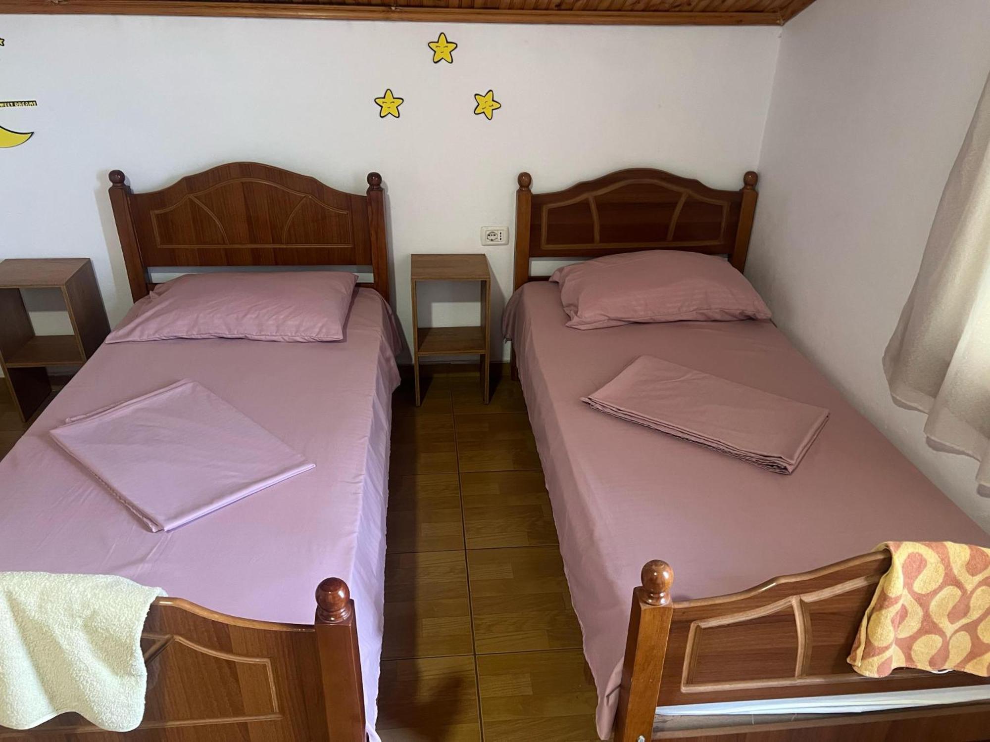 Happy Corner Guest House شكودر المظهر الخارجي الصورة