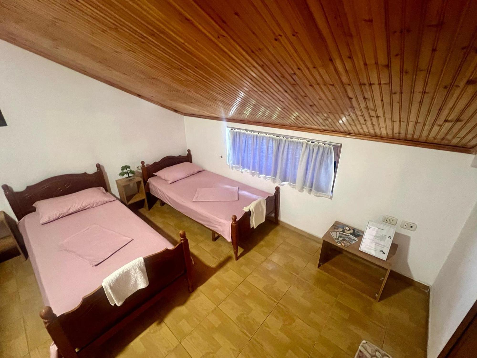 Happy Corner Guest House شكودر المظهر الخارجي الصورة