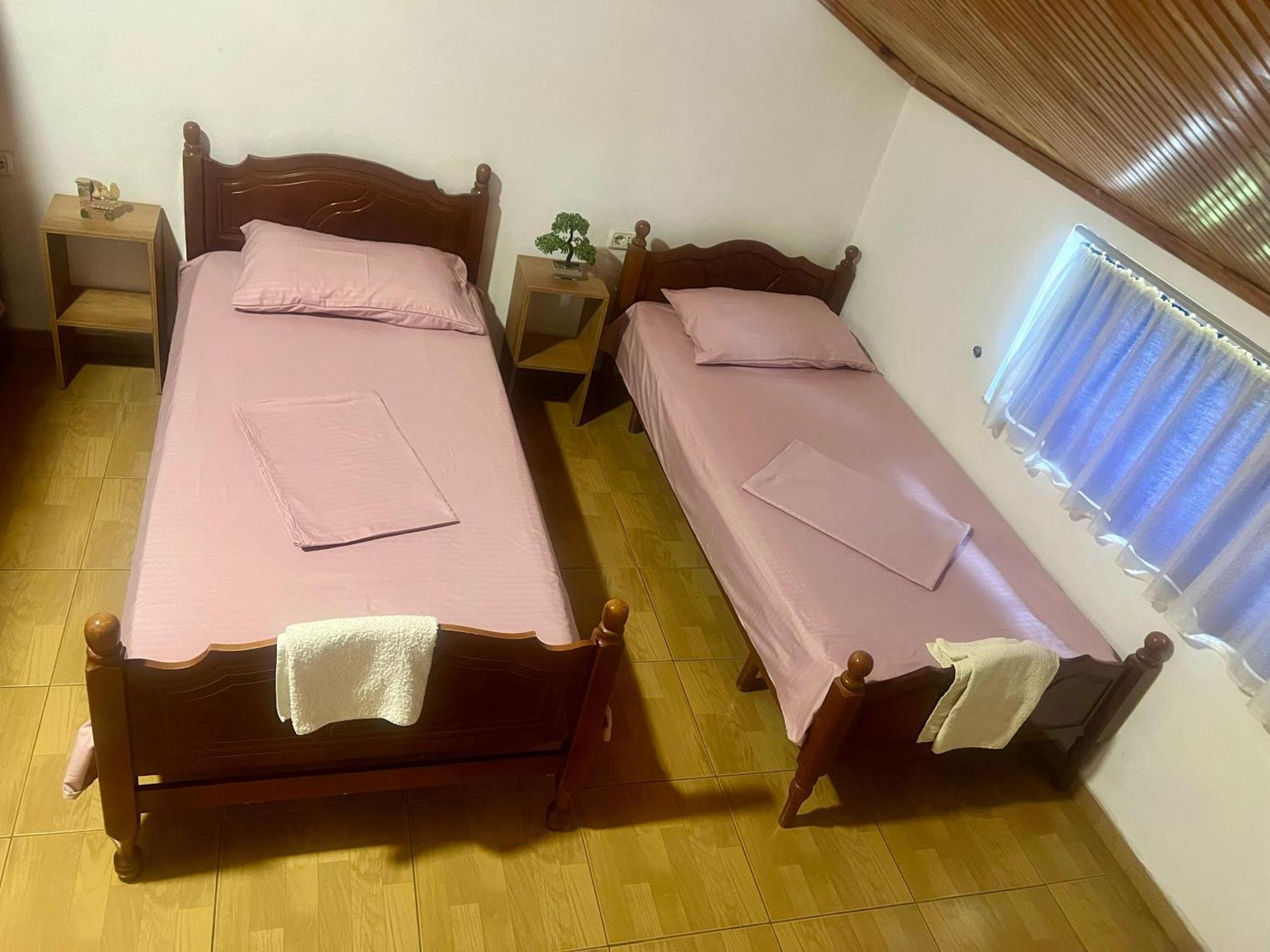 Happy Corner Guest House شكودر المظهر الخارجي الصورة