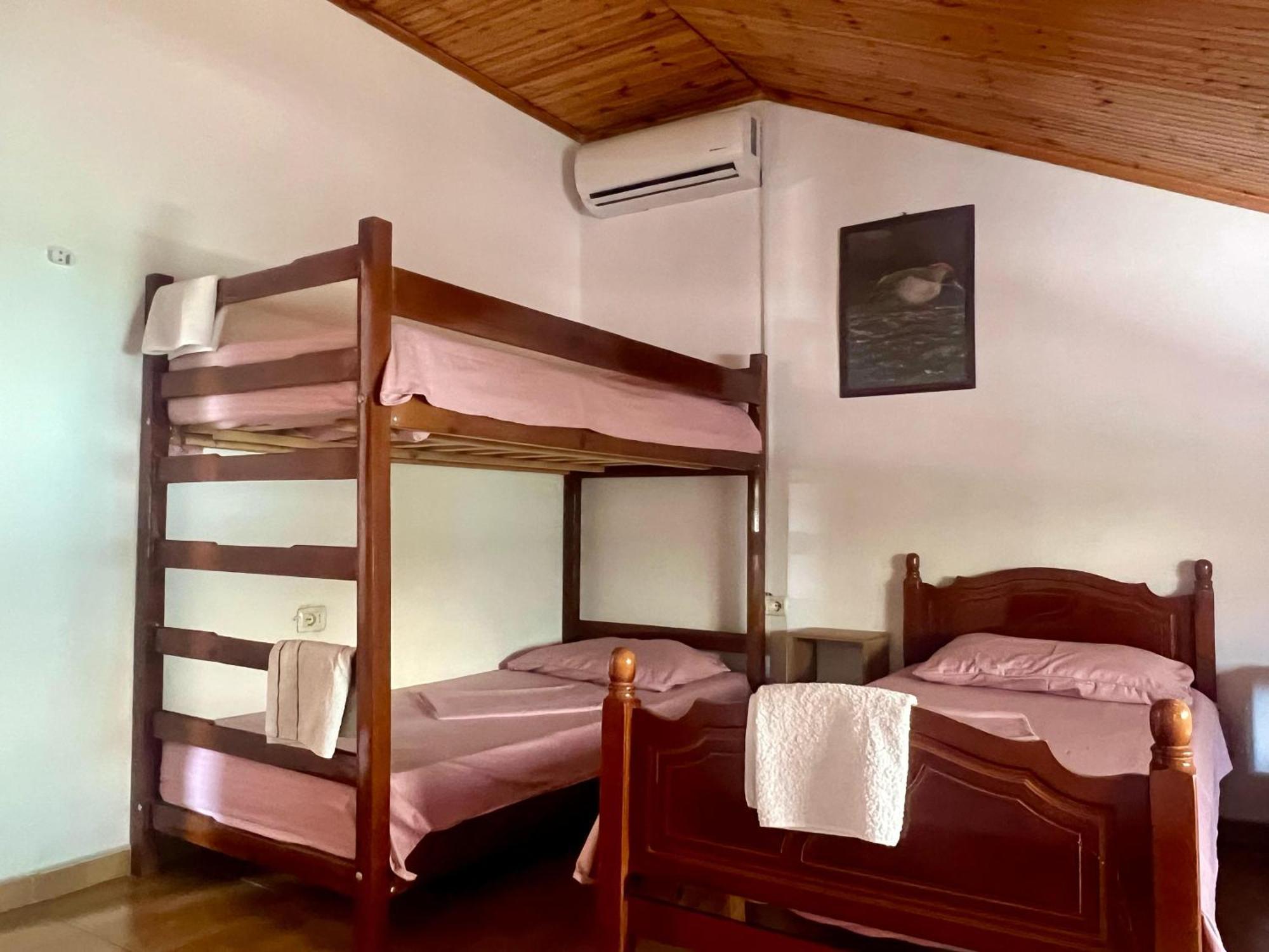Happy Corner Guest House شكودر المظهر الخارجي الصورة