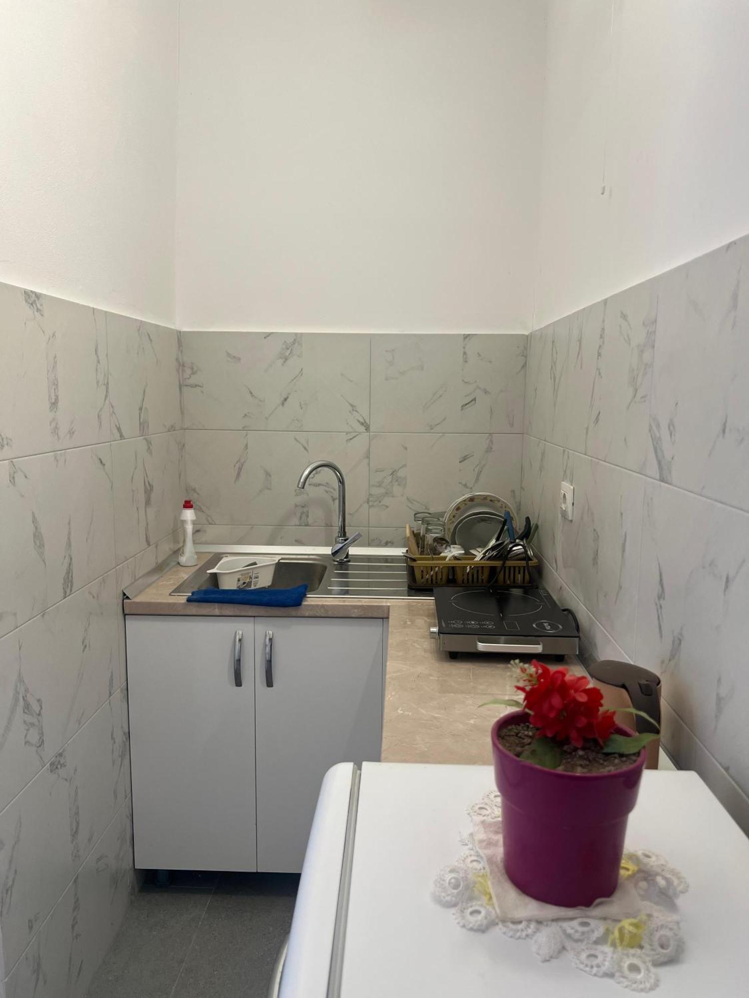 Happy Corner Guest House شكودر المظهر الخارجي الصورة